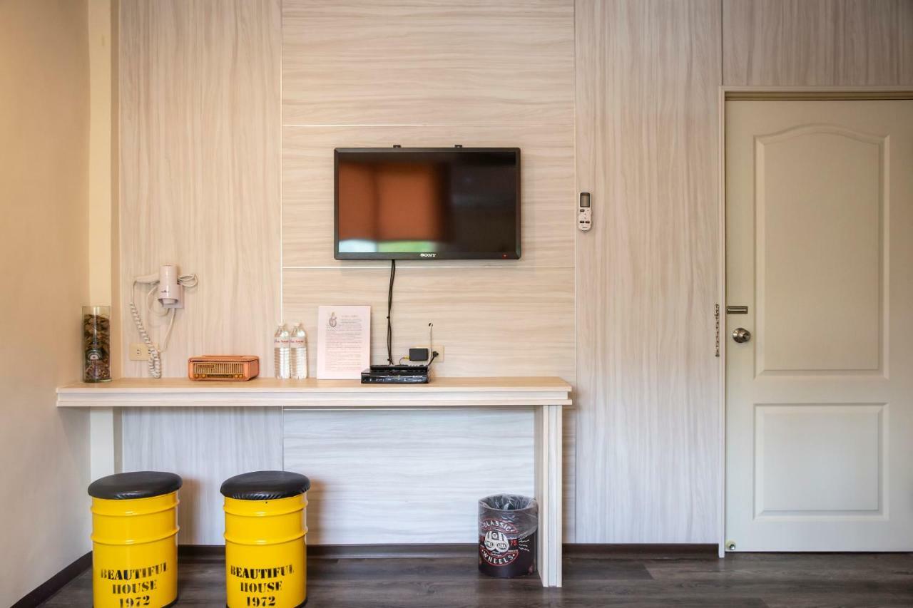 Meizhou Hot Spring Hotel溫泉商旅 Jiaoxi Esterno foto